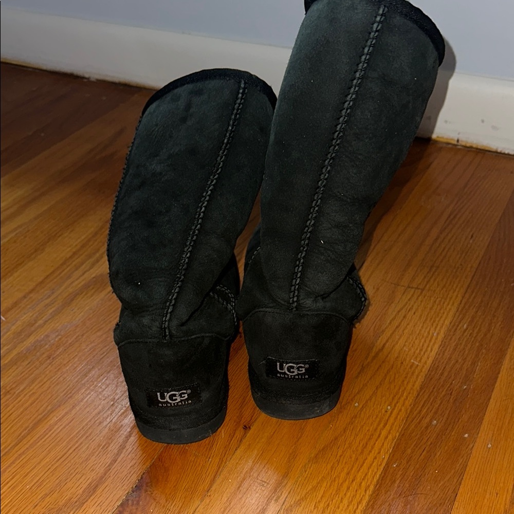 UGG Black Boots size 5 - Picture 2 of 4